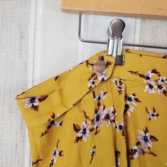 City Chic Floral Mini Skirt Mustard Yellow‎ Size M/18 - Picture 3 of 8